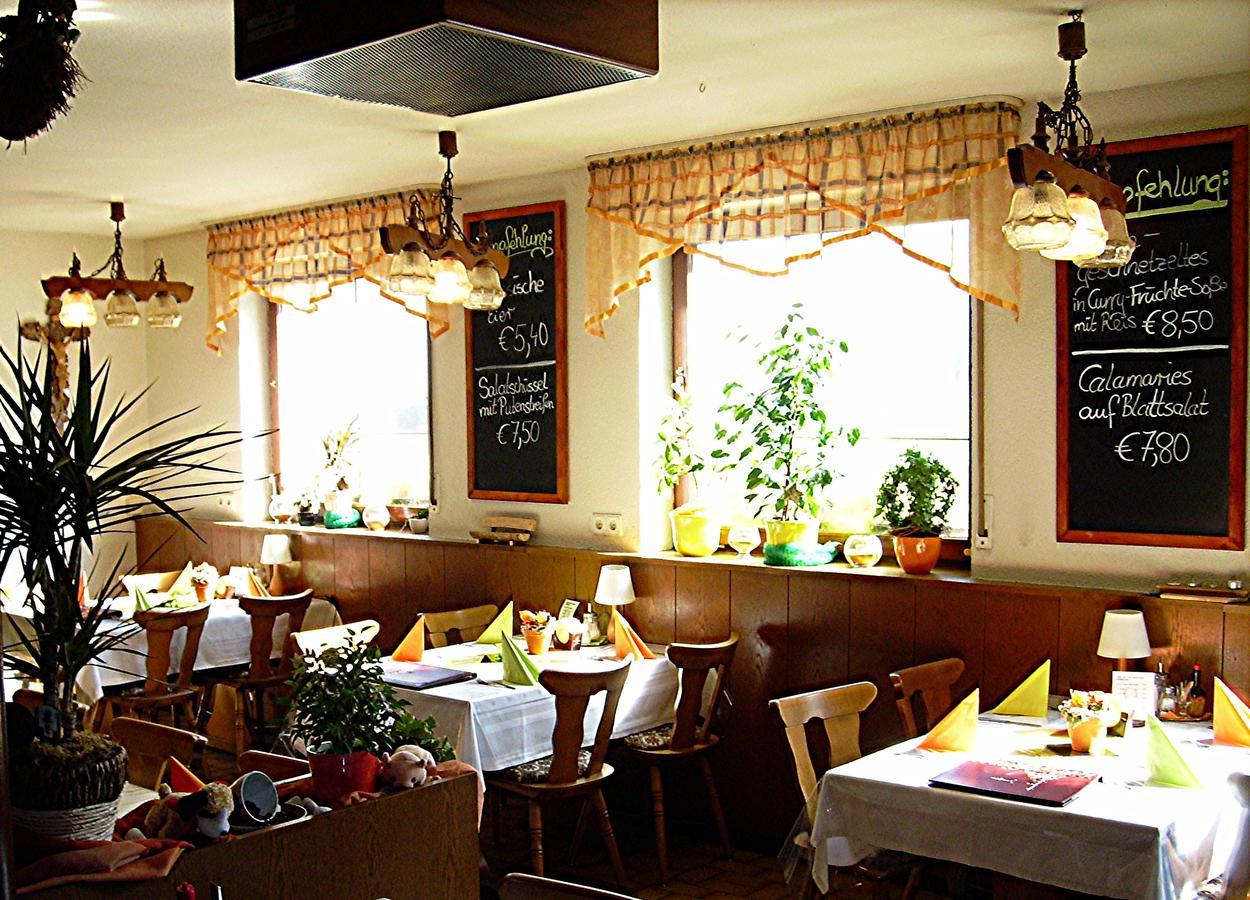 Gasthof Goldener Stern Aalen Esterno foto